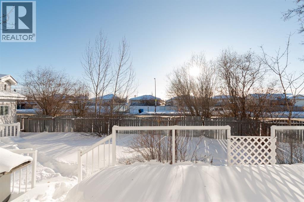 225 Bacon Place, Fort McMurray