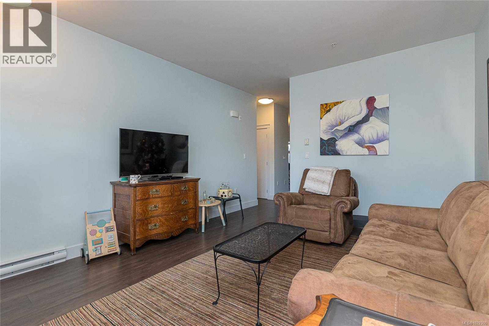 14 1900 Watkiss Way, View Royal