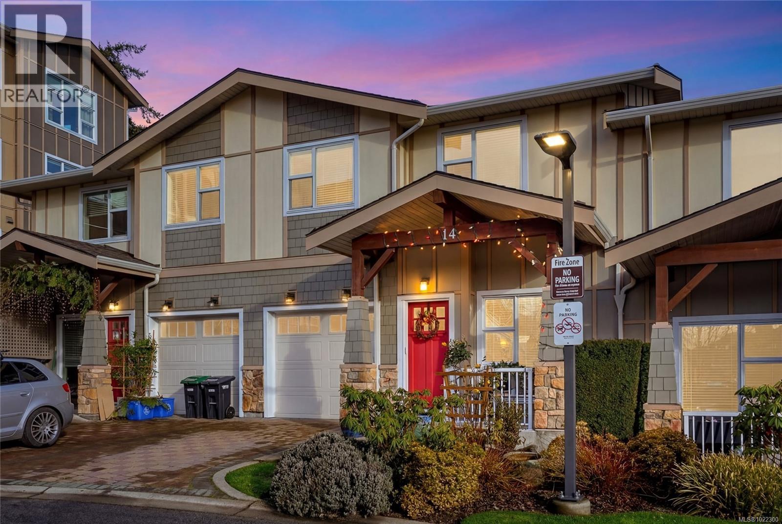 14 1900 Watkiss Way, View Royal