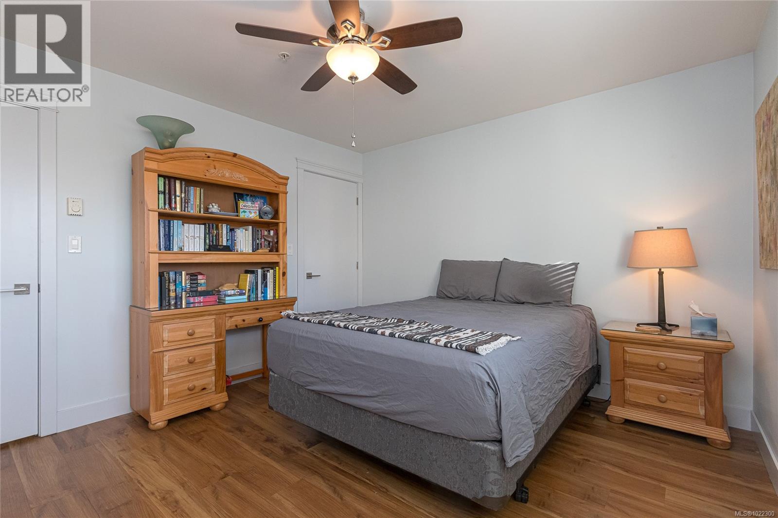 14 1900 Watkiss Way, View Royal