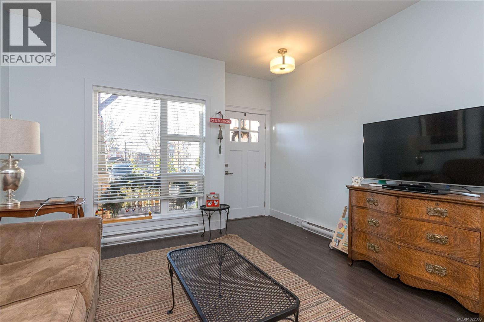 14 1900 Watkiss Way, View Royal