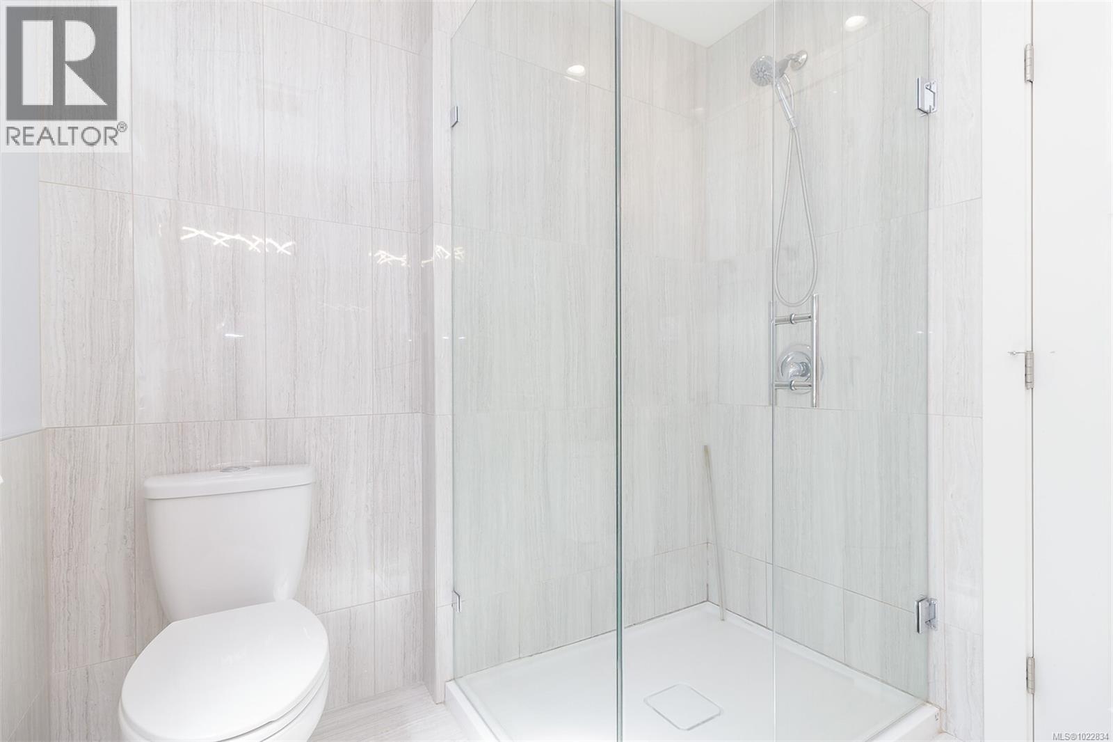 930 Peace Keeping Cres, Langford