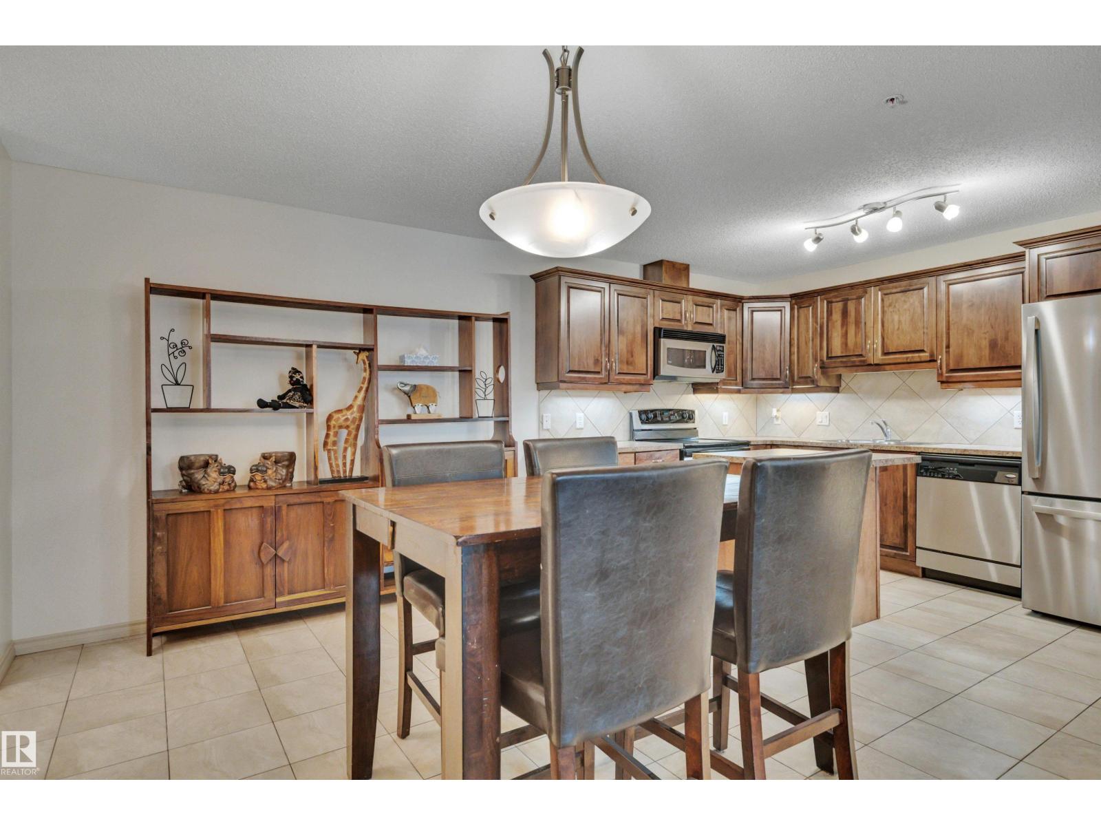 #119 16035 132 ST NW - 10