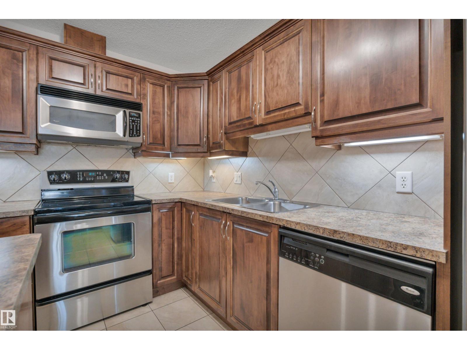 #119 16035 132 ST NW - 13