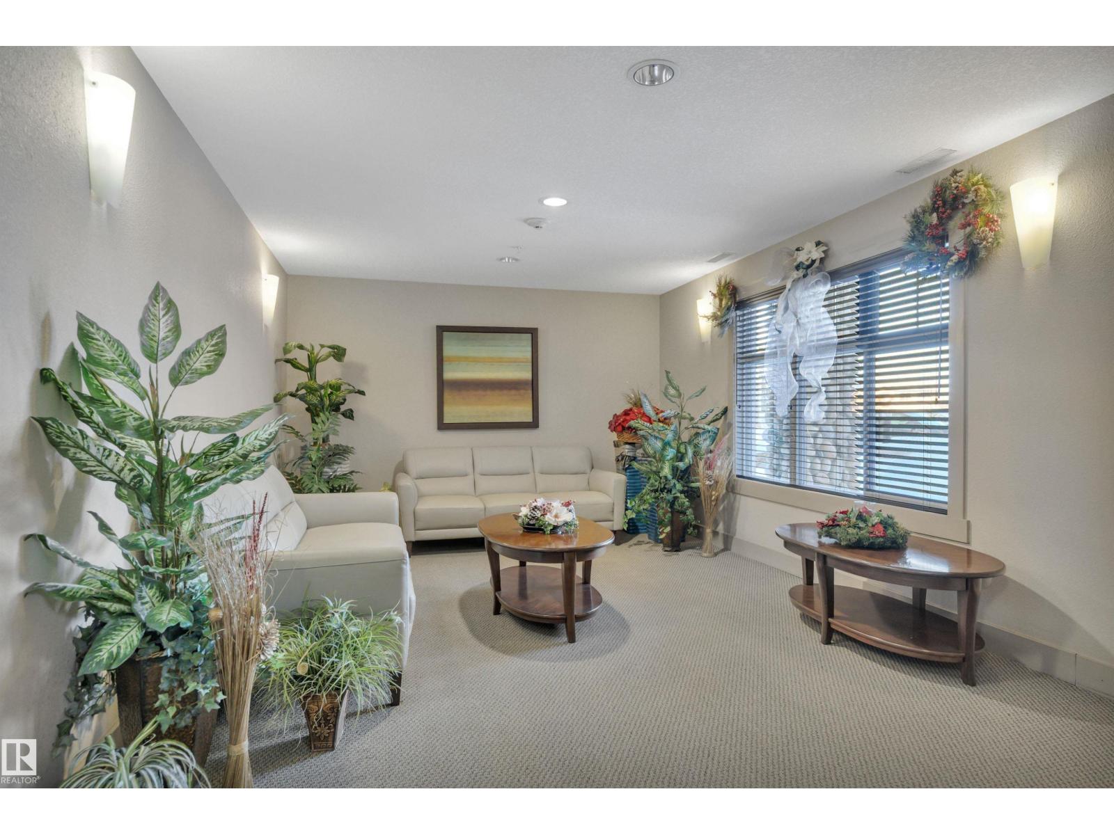 #119 16035 132 ST NW - 4