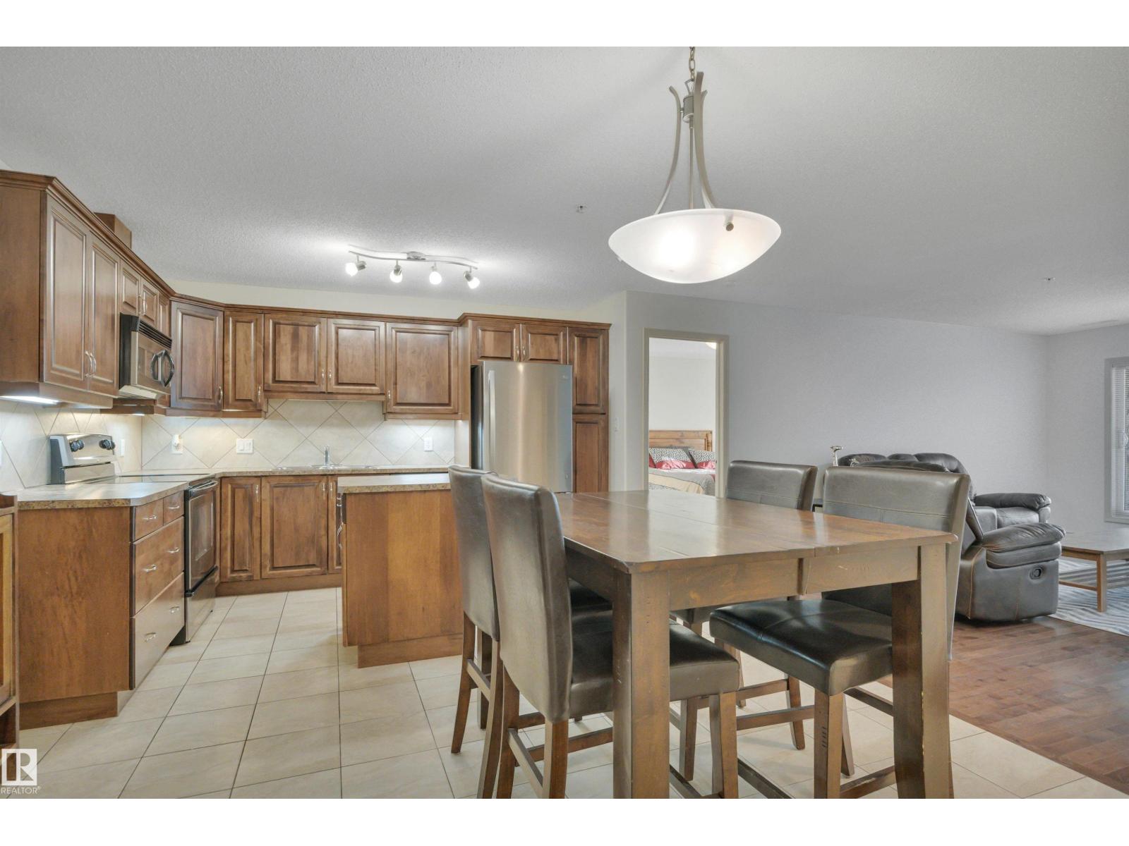 #119 16035 132 ST NW - 9