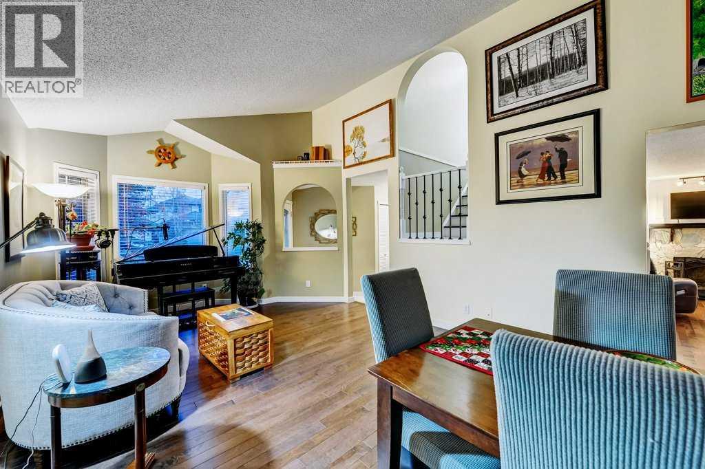 Single Family House for Sale in  HAWKTREE Circle NW Hawkwood Calgary 