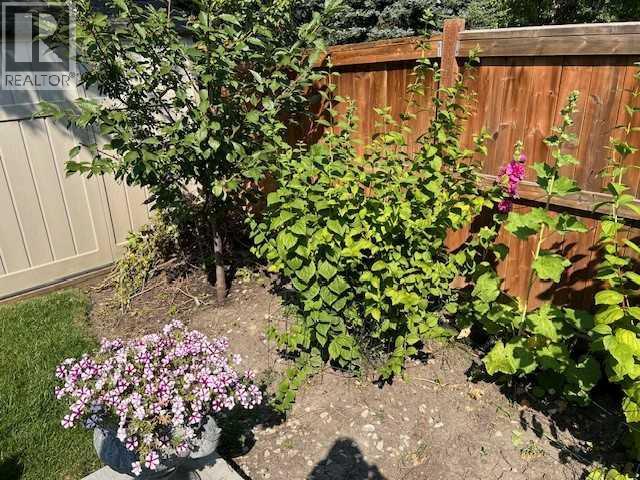 Single Family House for Sale in  HAWKTREE Circle NW Hawkwood Calgary 