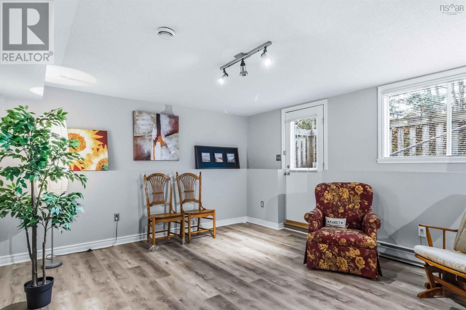 Property 28 of 47 of 15 Stoneridge Court