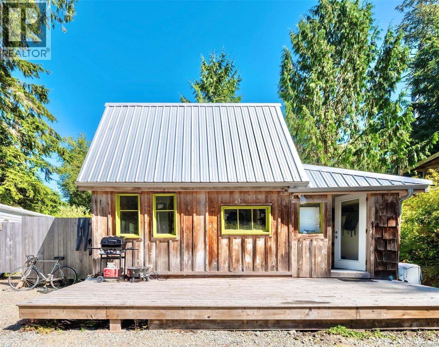 1316 Lynn Rd, Tofino