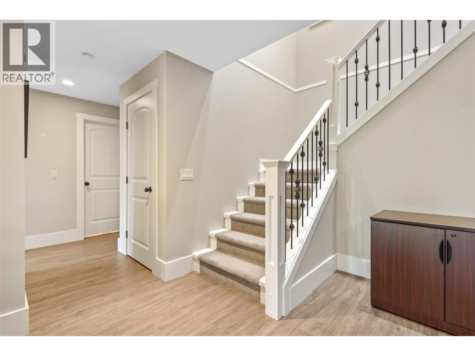 1012 Arbor View Drive, Kelowna