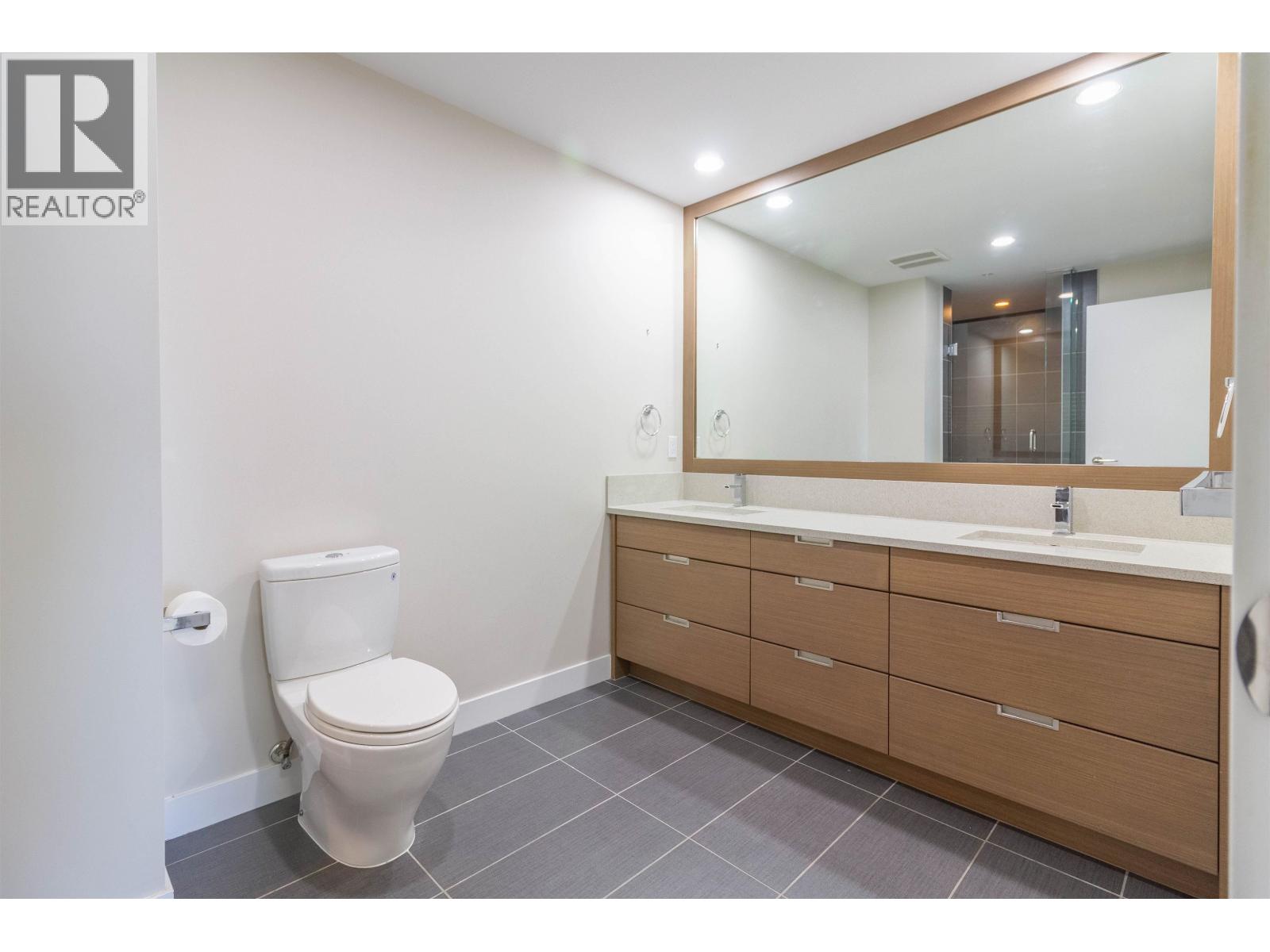 2302 2077 ROSSER AVENUE, Burnaby