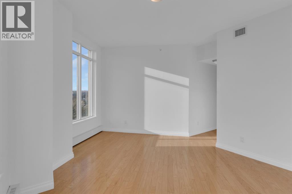 Single Family House for Sale in    Avenue NW Hounsfield Heights/Briar Hill Calgary 