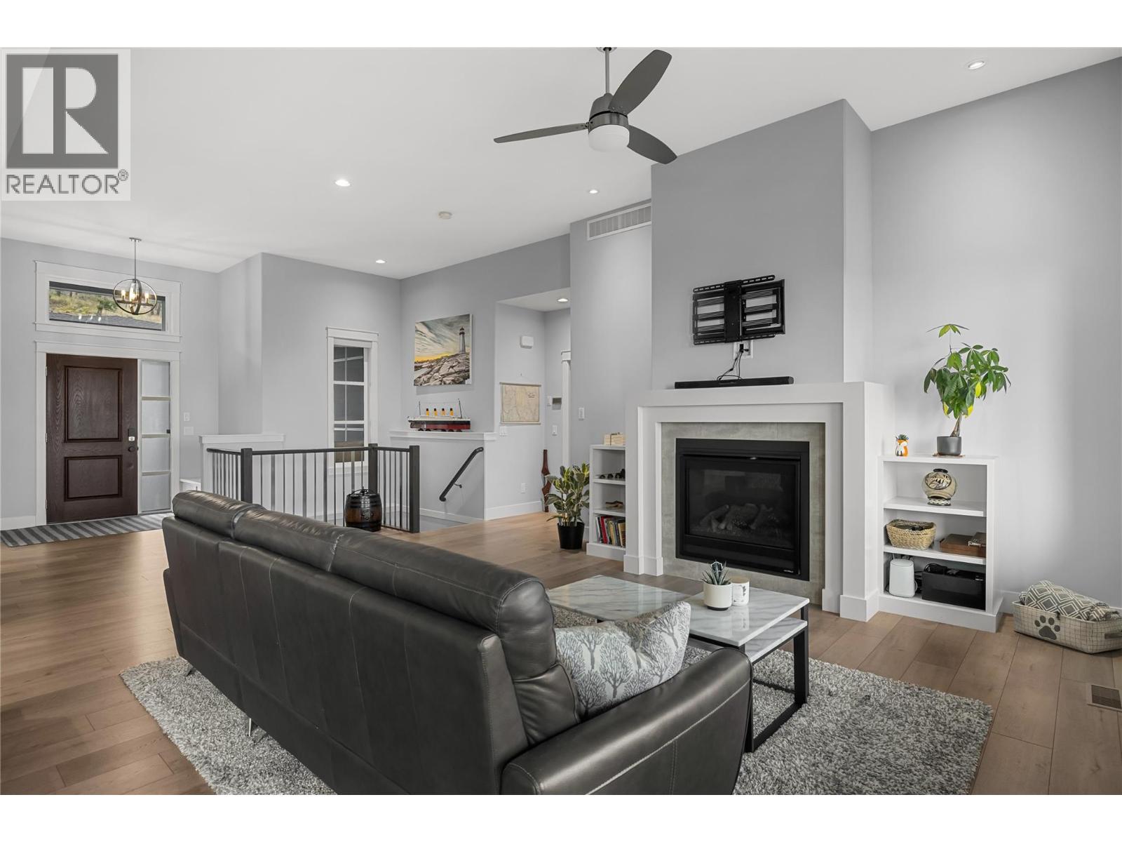  2573 Crown Crest Drive, West Kelowna