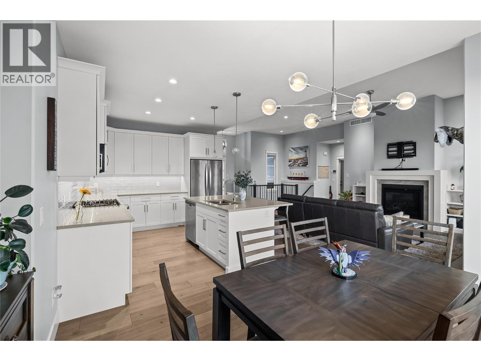  2573 Crown Crest Drive, West Kelowna