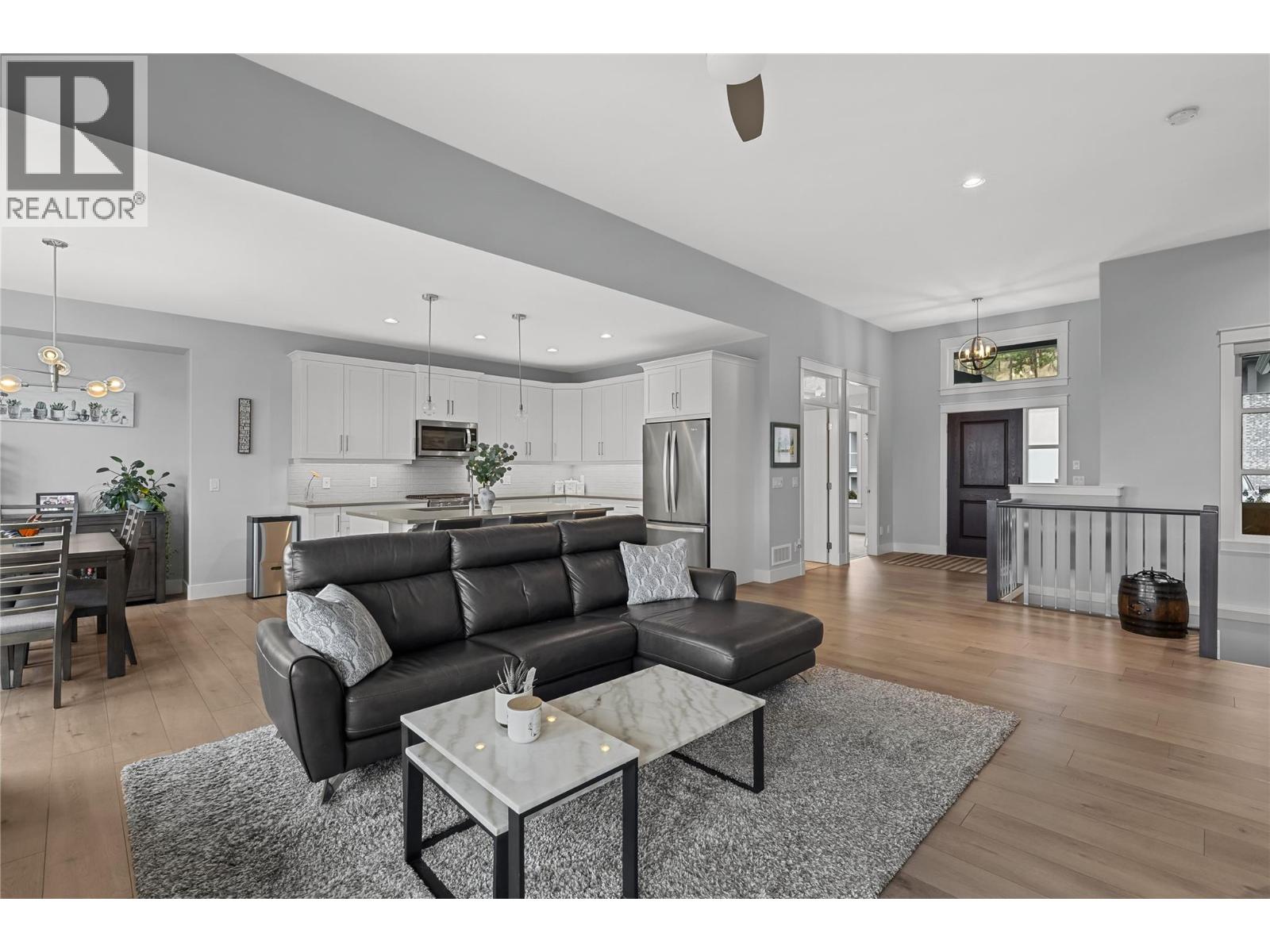  2573 Crown Crest Drive, West Kelowna
