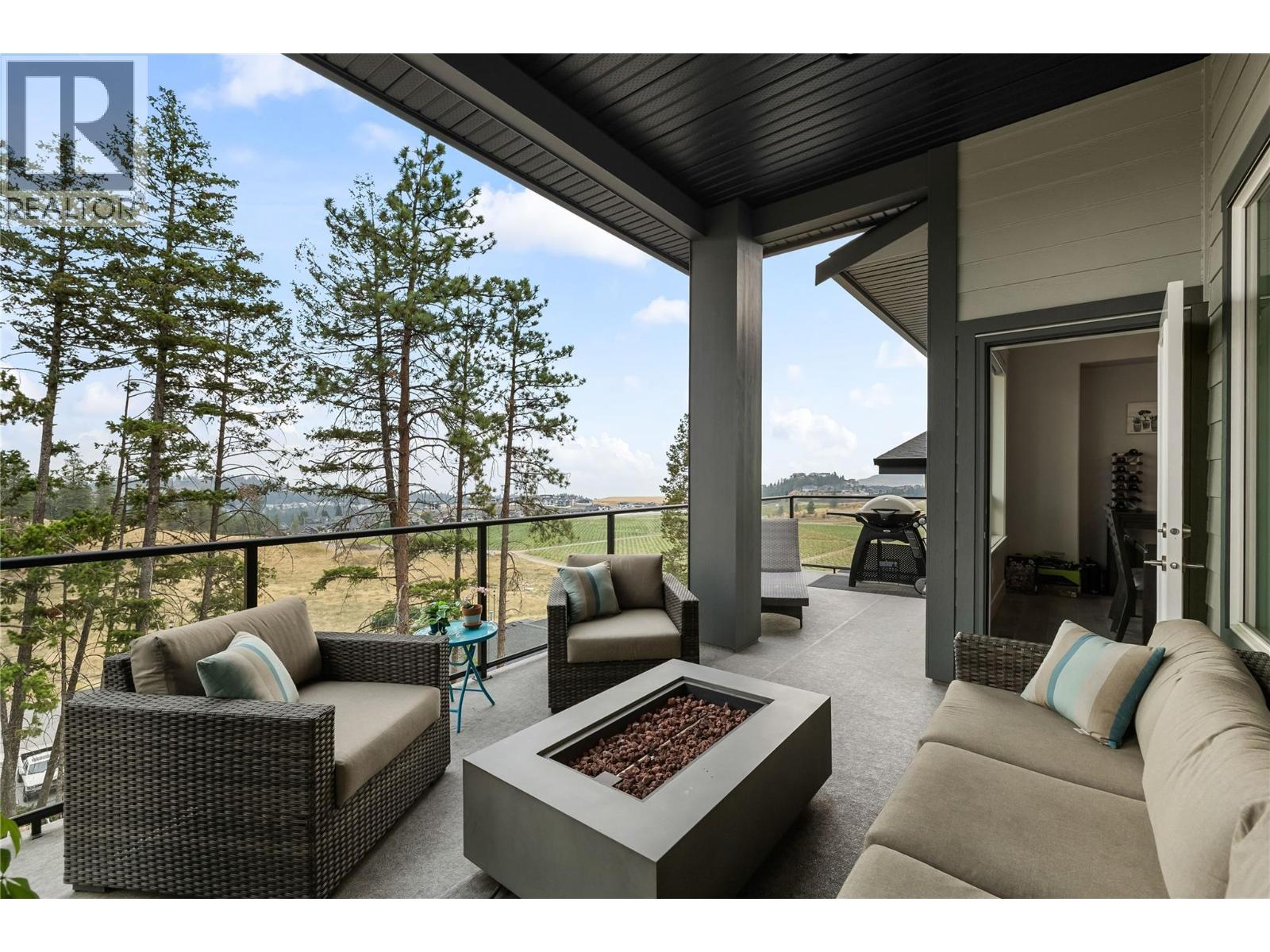  2573 Crown Crest Drive, West Kelowna