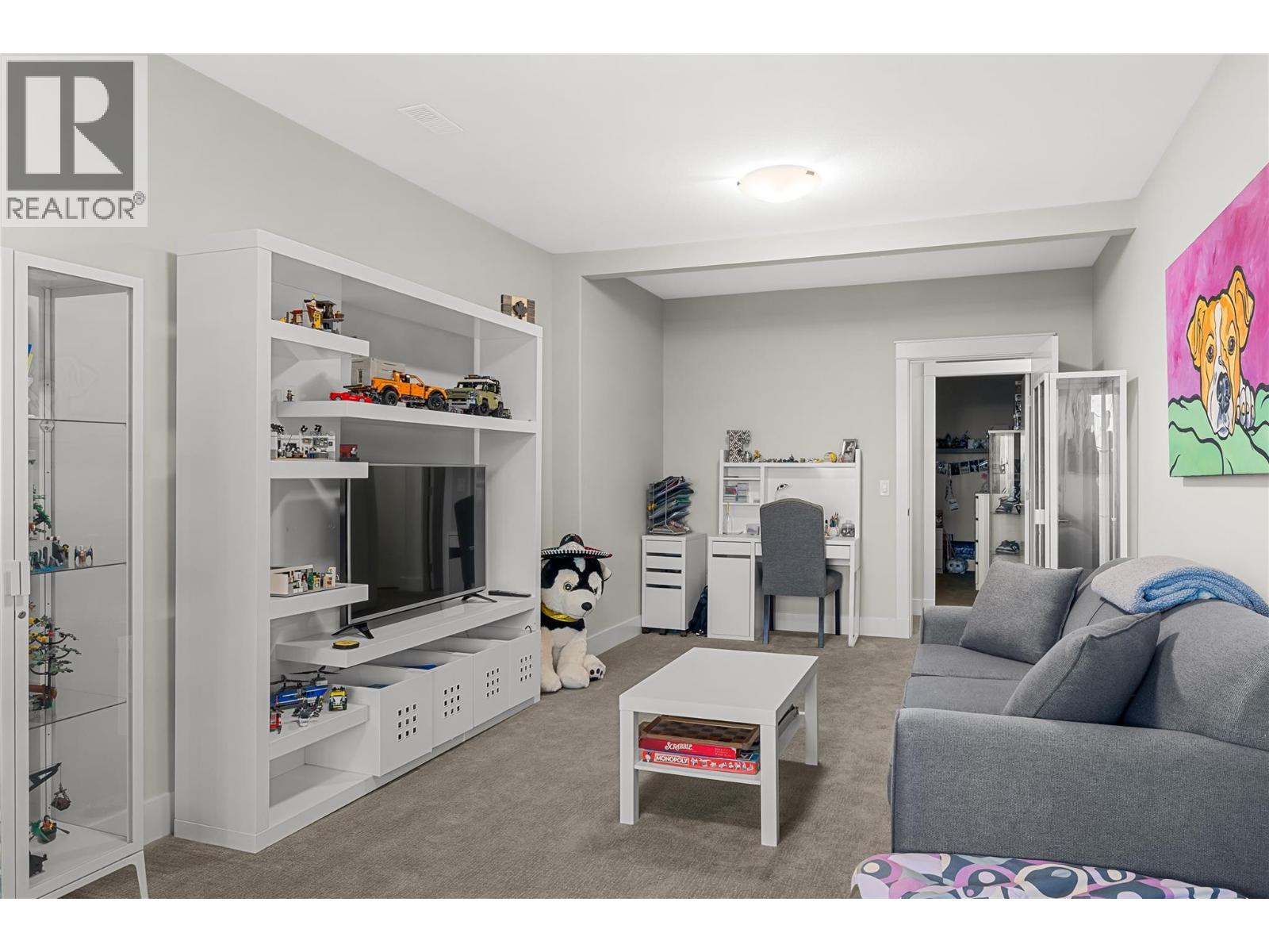  2573 Crown Crest Drive, West Kelowna