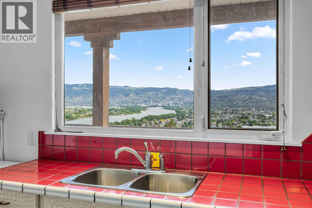 1828 NORVIEW PLACE - 48