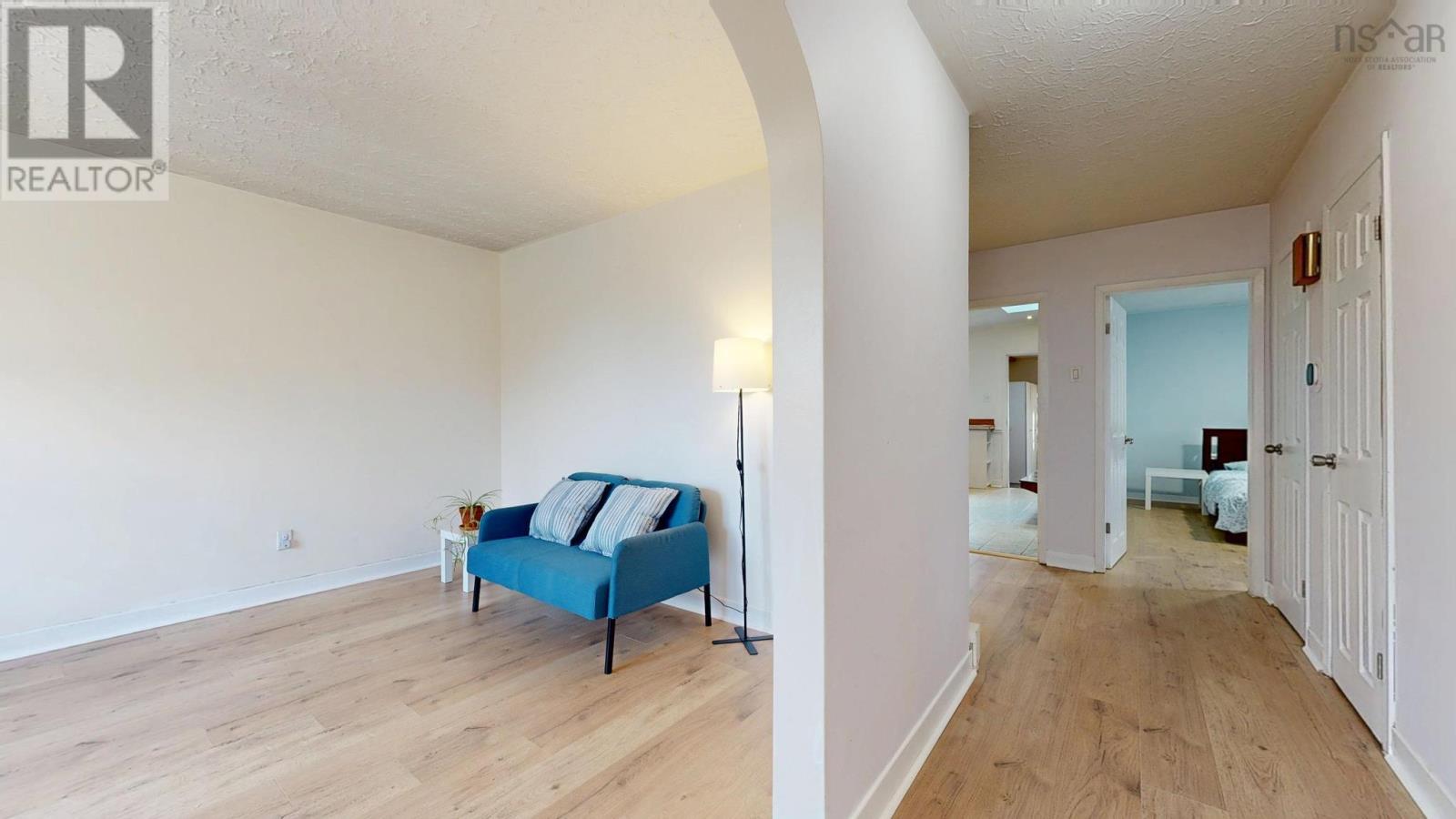 Property 12 of 48 of 3681 High Street