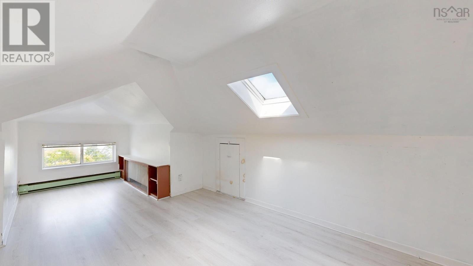 Property 30 of 48 of 3681 High Street