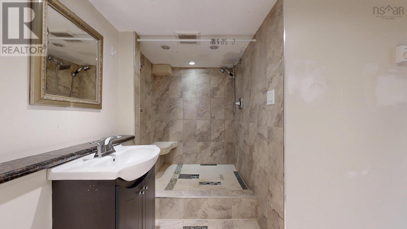 Property 45 of 48 of 3681 High Street