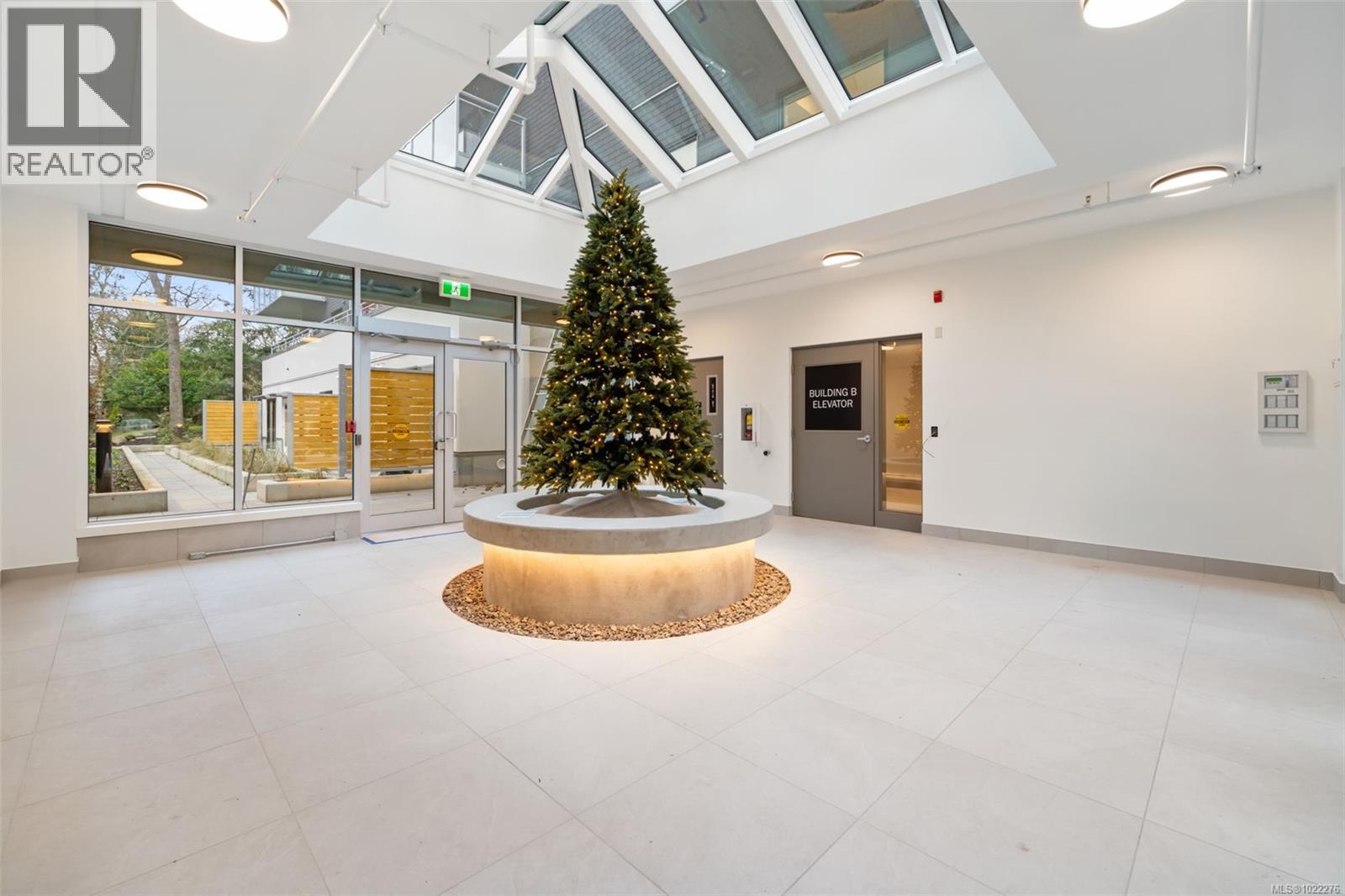 208 610 Lampson Rd, Esquimalt