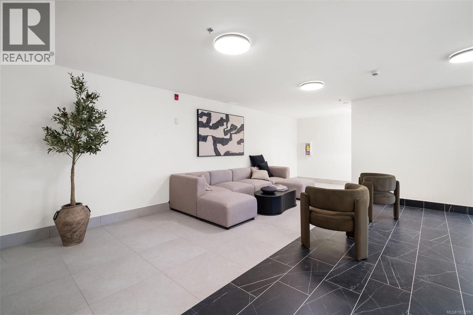 208 610 Lampson Rd, Esquimalt