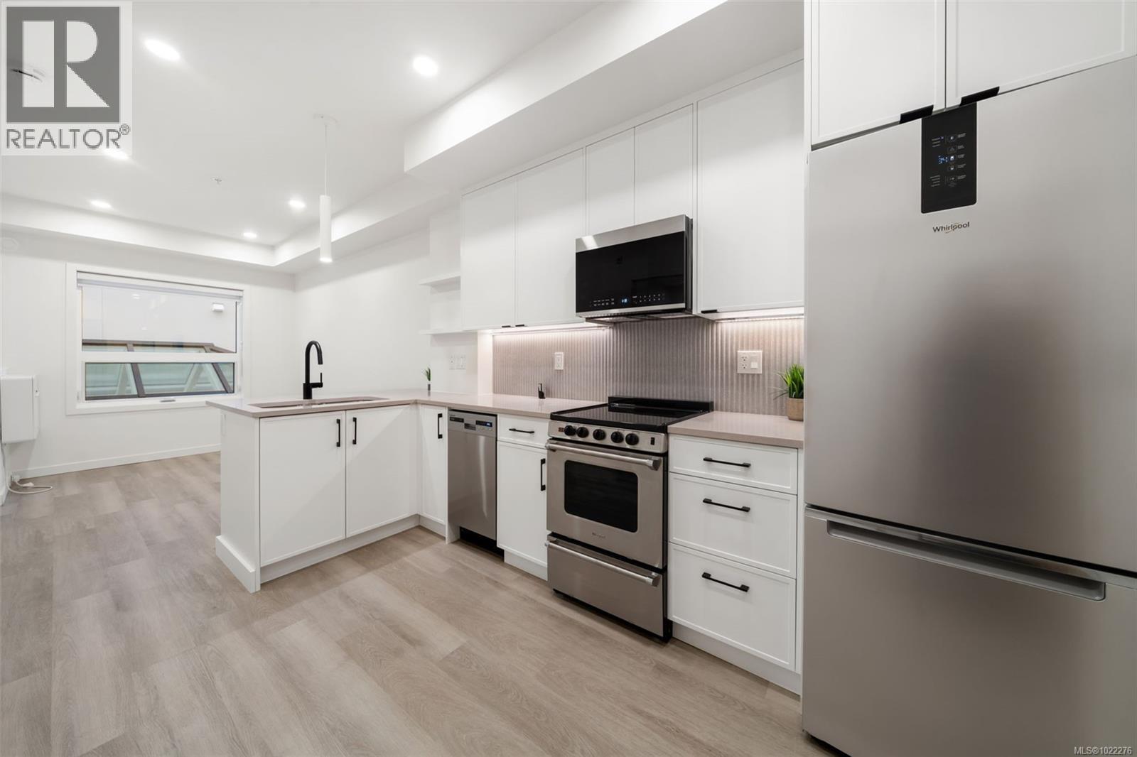 208 610 Lampson Rd, Esquimalt