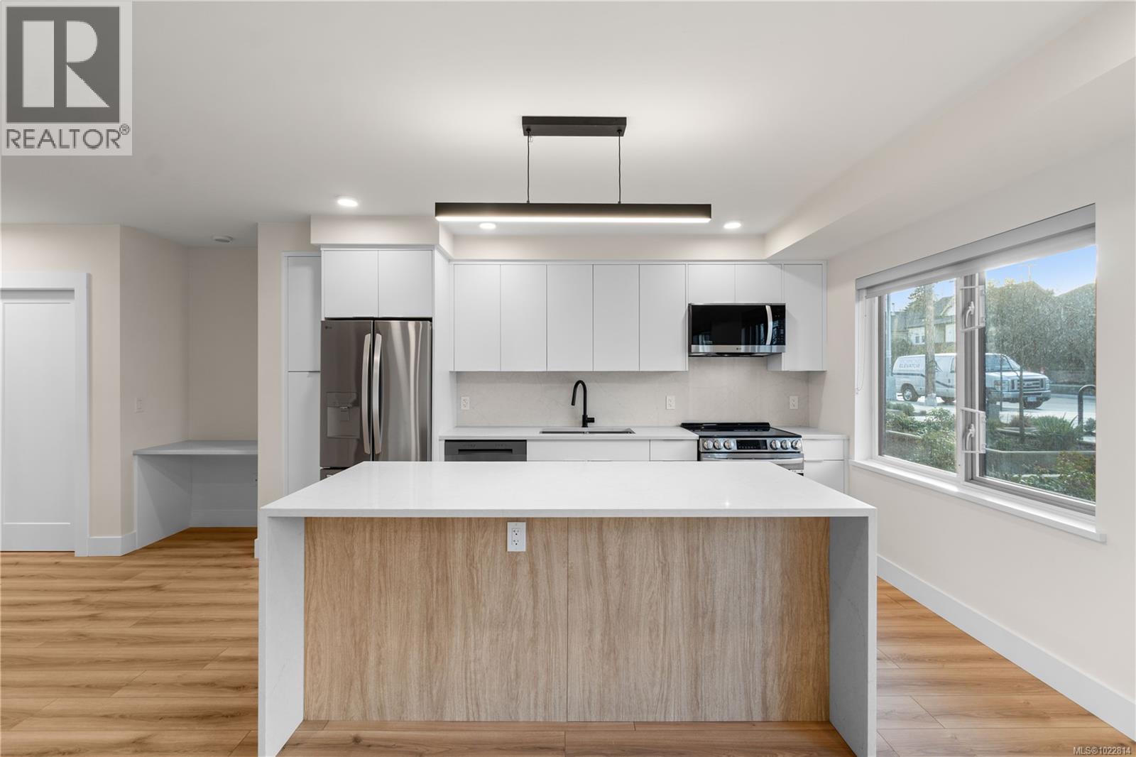 #102 45 Haliburton St - 10
