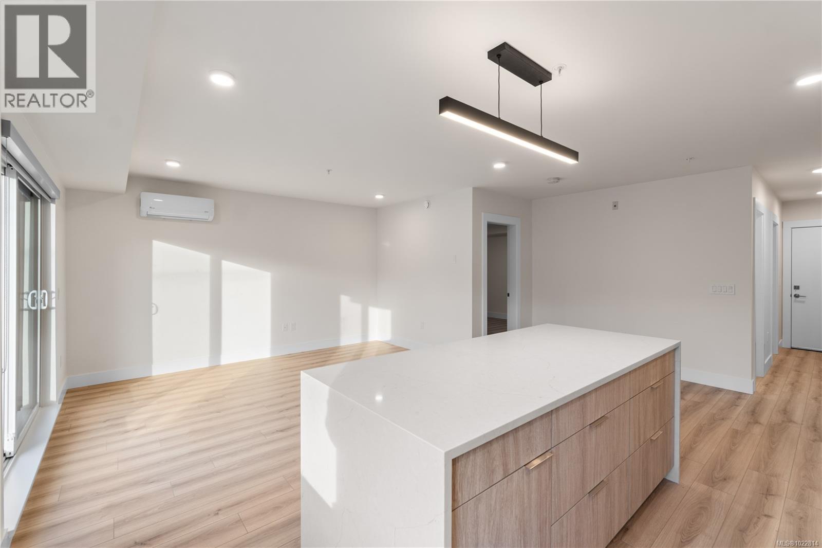 102 45 Haliburton St, Nanaimo