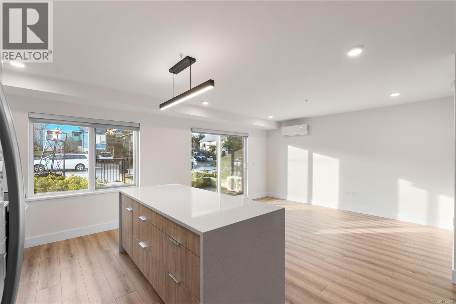 102 45 Haliburton St, Nanaimo