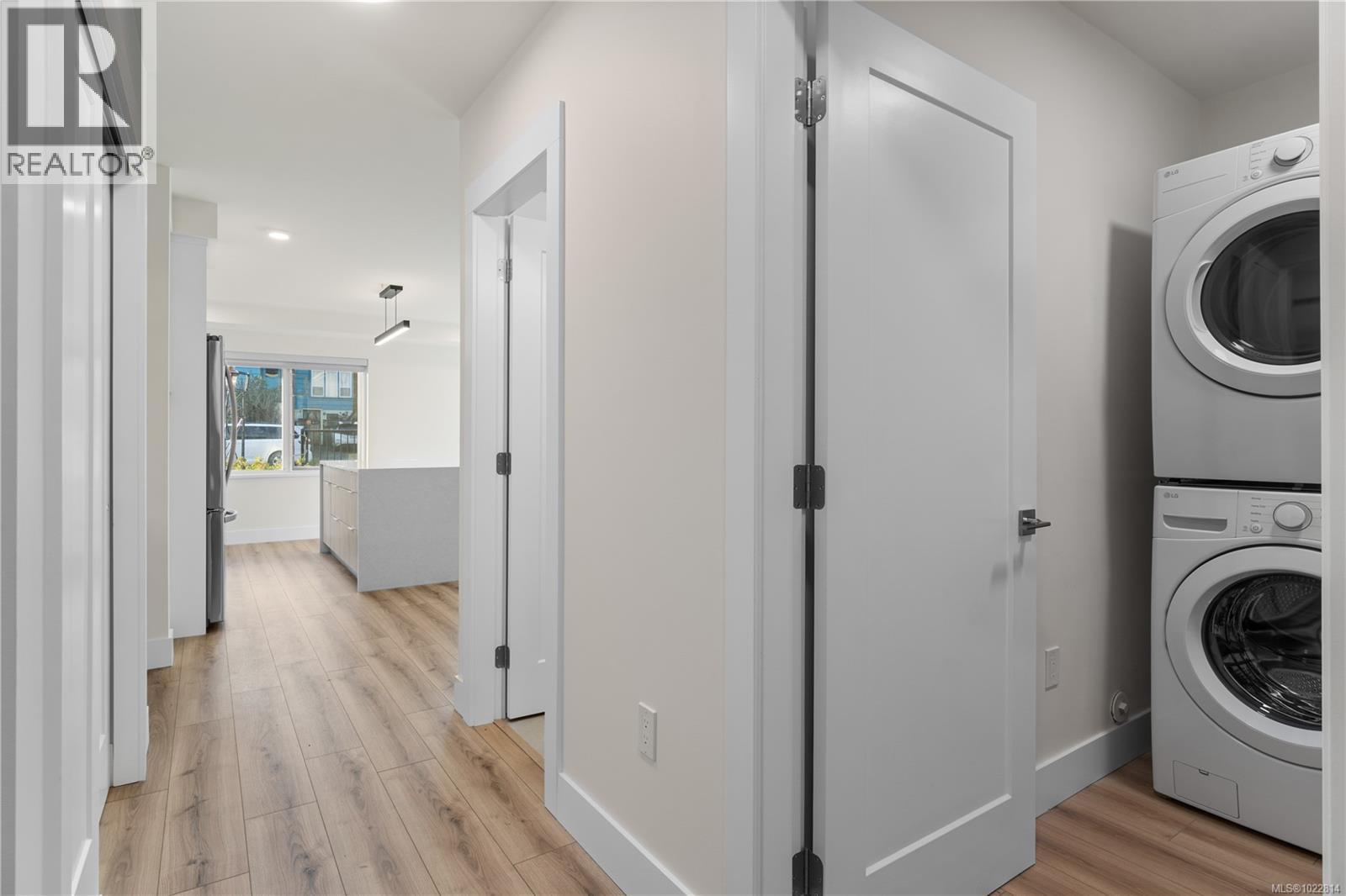 102 45 Haliburton St, Nanaimo