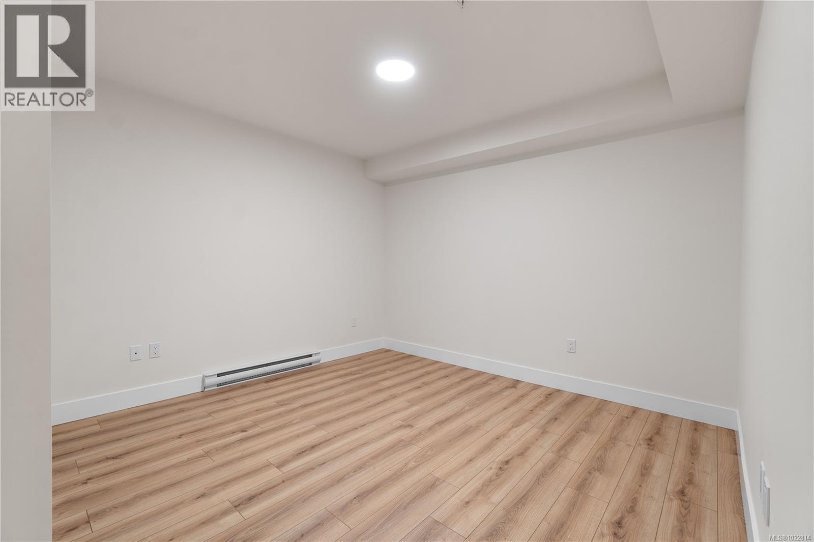 102 45 Haliburton St, Nanaimo