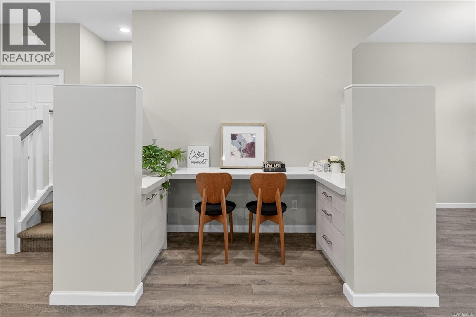 13 3356 Whittier Ave, Saanich