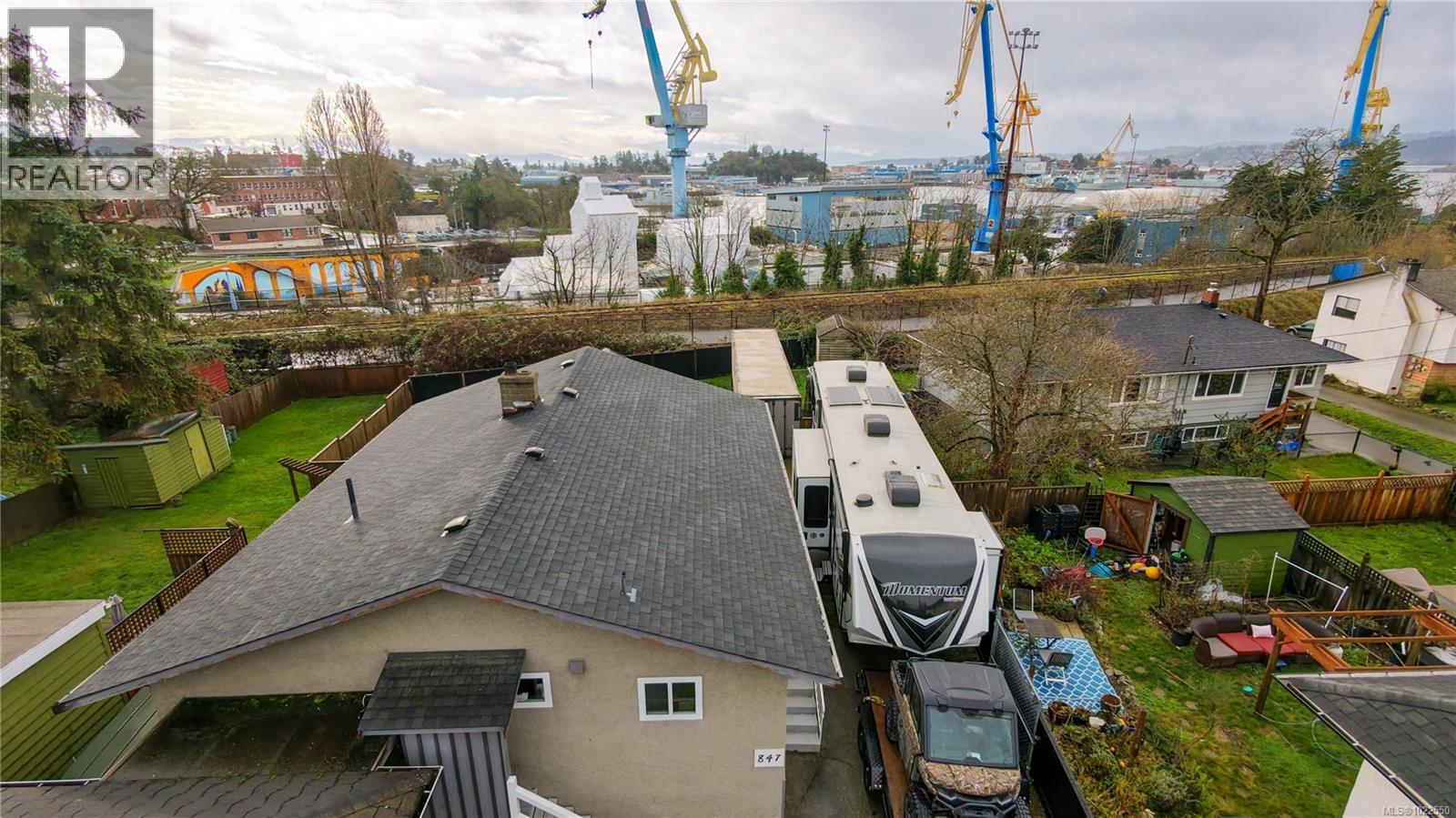847 Admirals Rd - 45