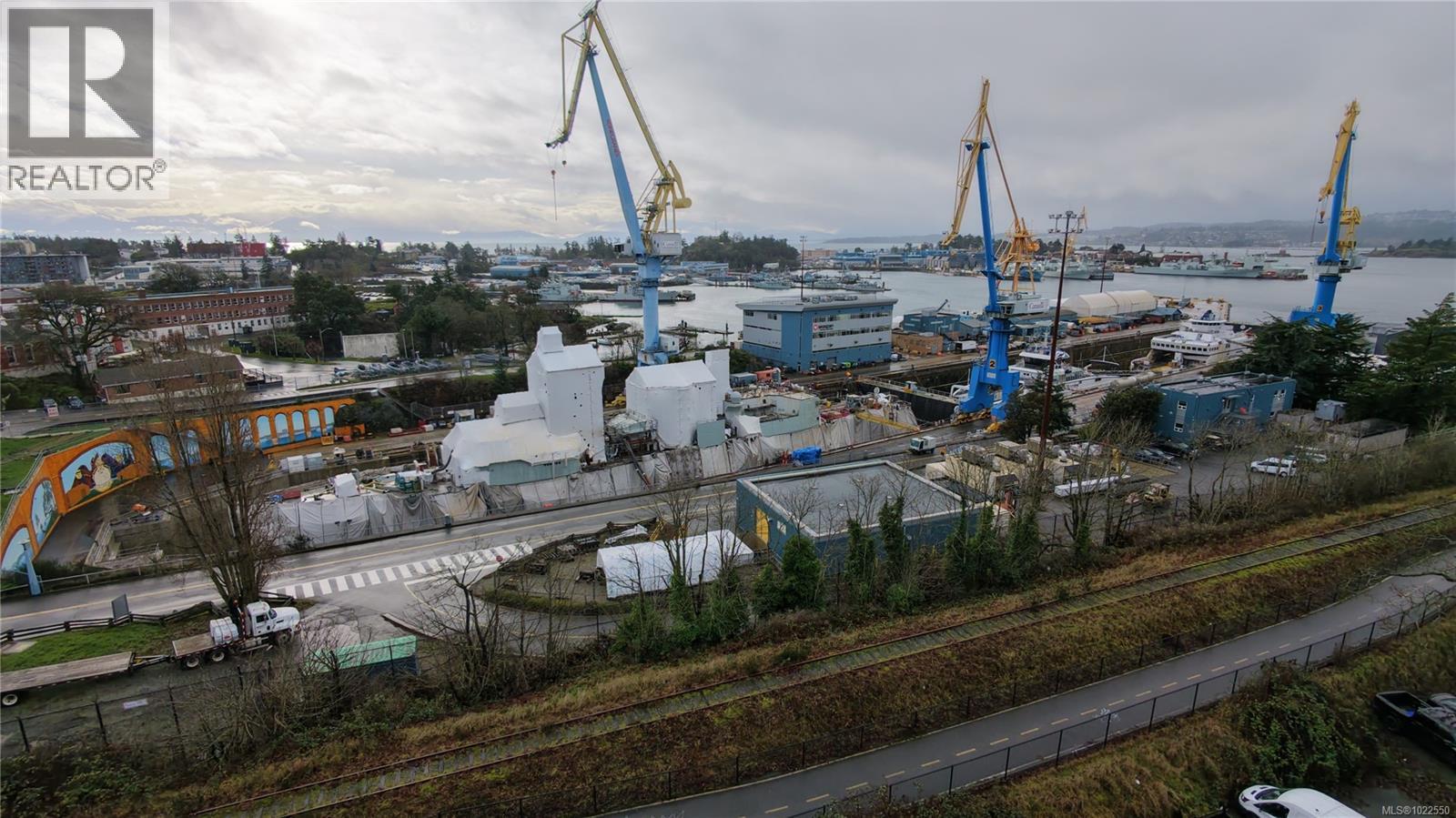 847 Admirals Rd, Esquimalt