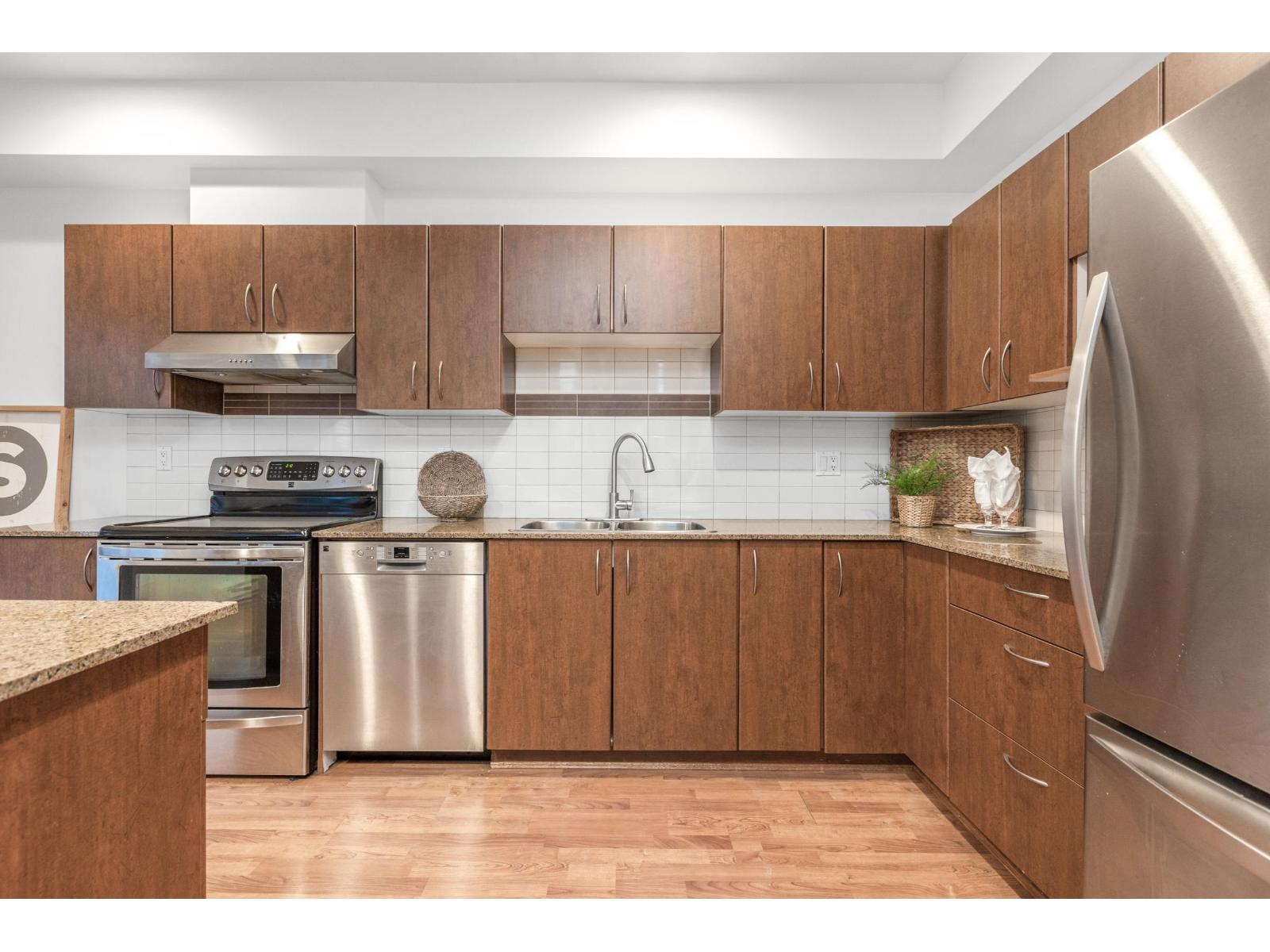 26 16789 60 AVENUE, Surrey