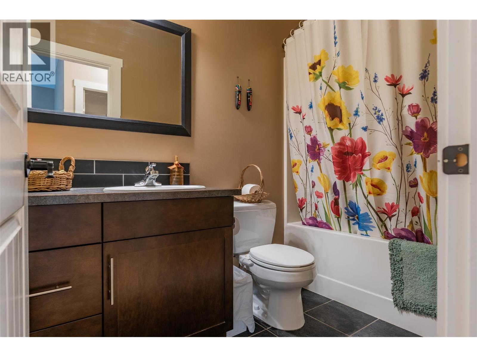 892 Waterloo Road, Castlegar