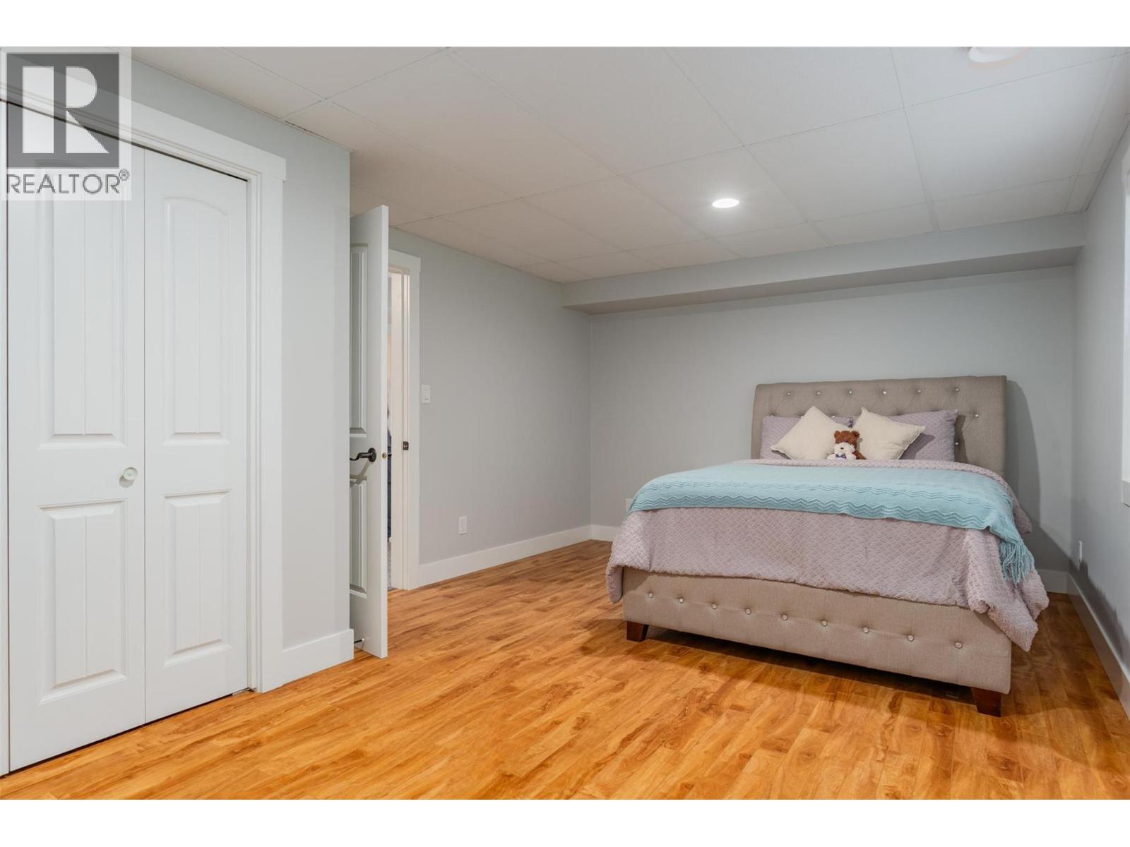 892 Waterloo Road, Castlegar