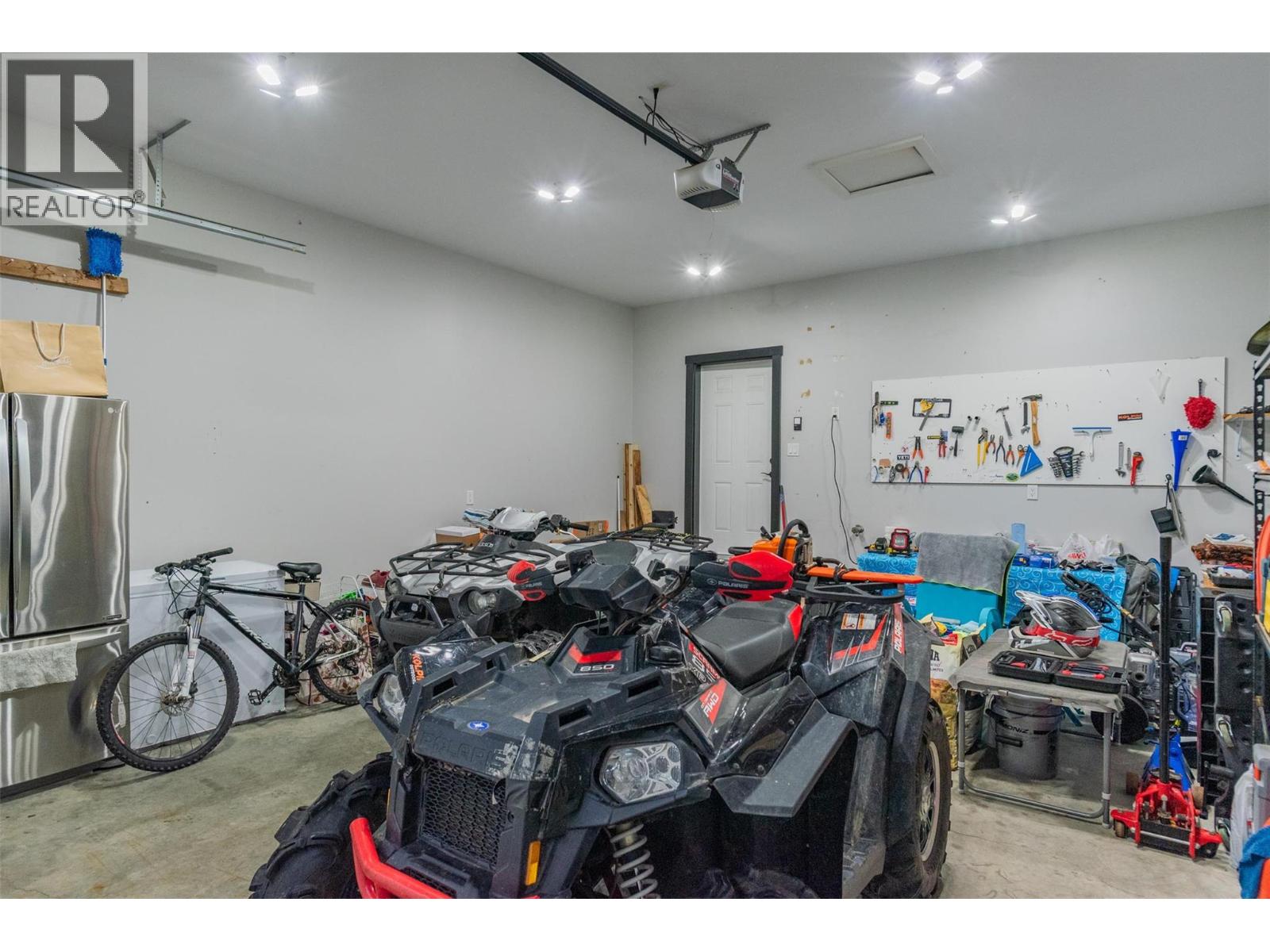 892 Waterloo Road, Castlegar