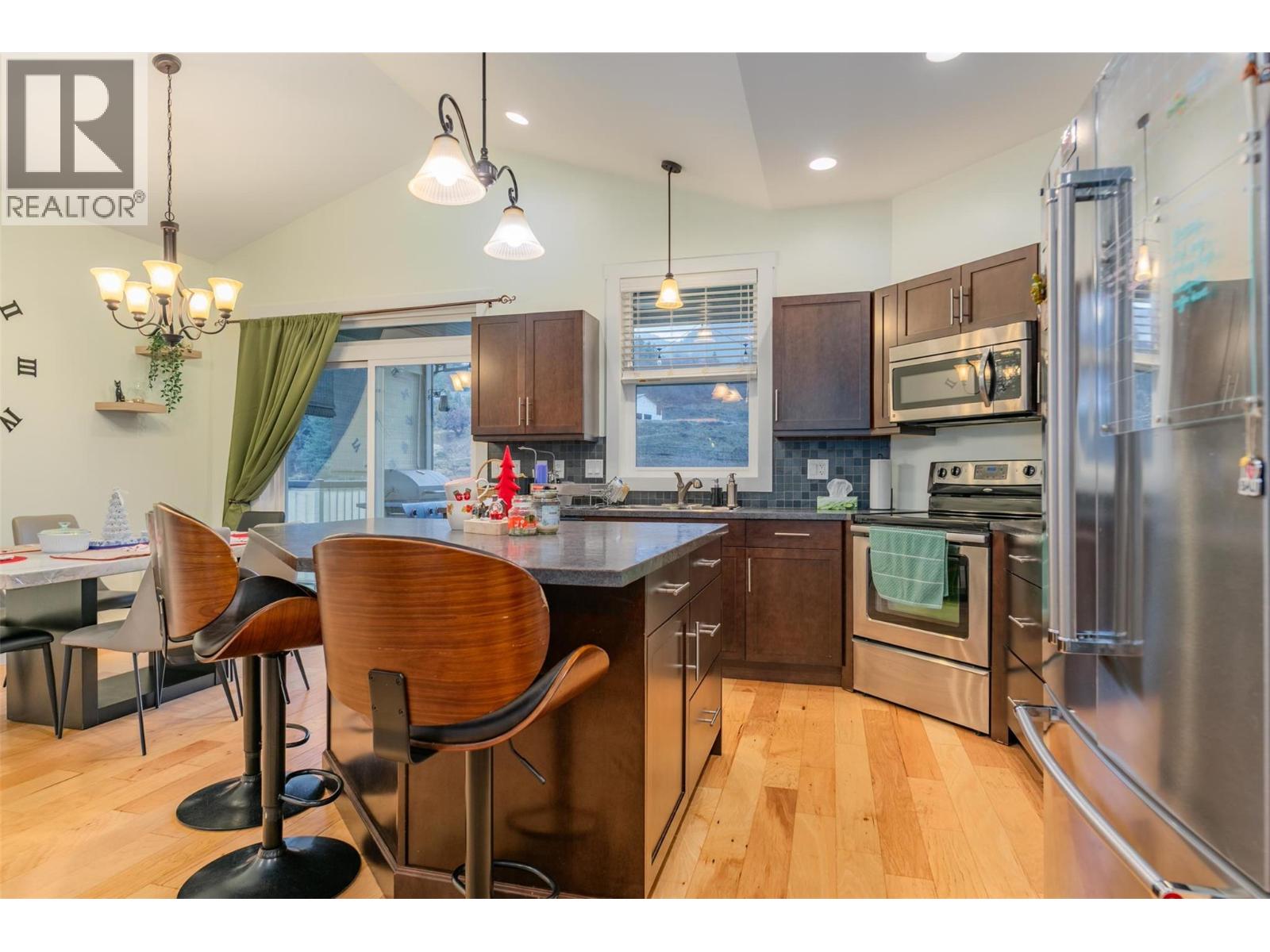 892 Waterloo Road, Castlegar