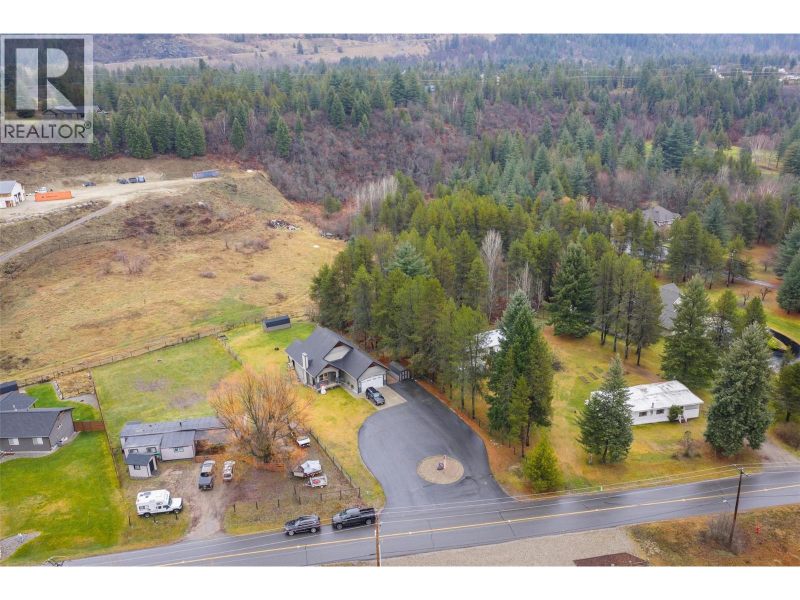 892 Waterloo Road, Castlegar