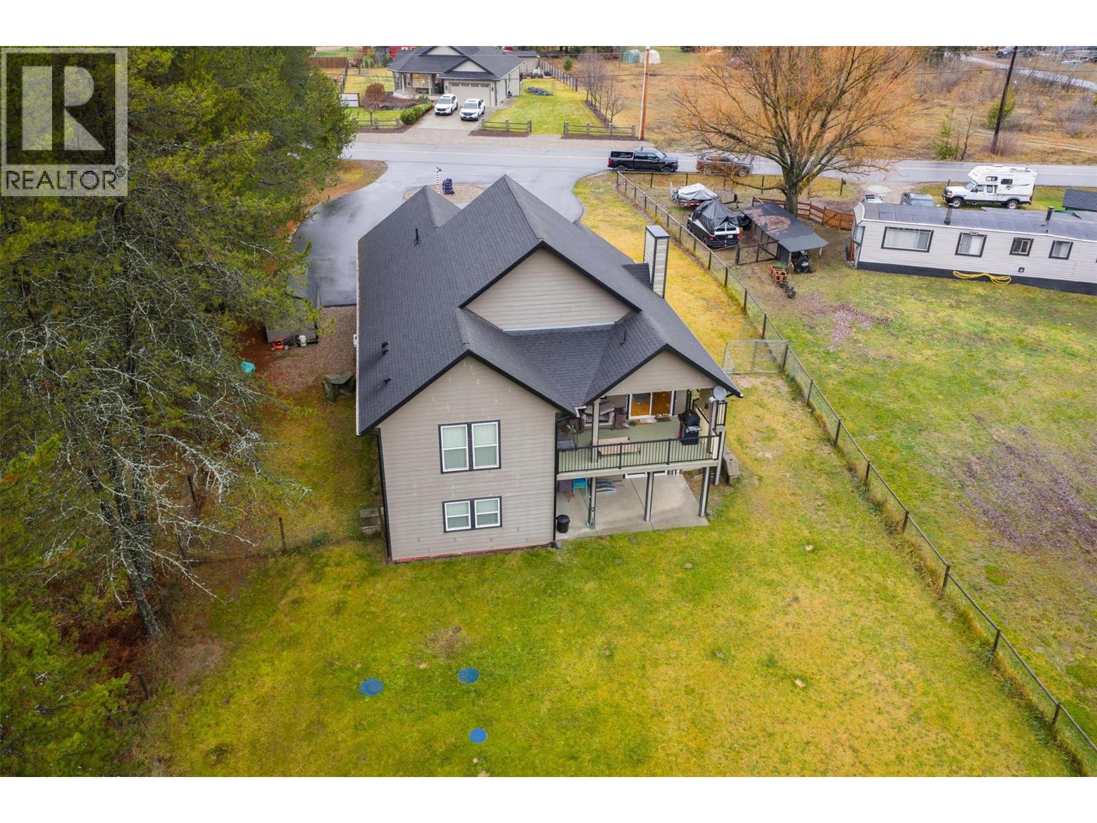 892 Waterloo Road, Castlegar