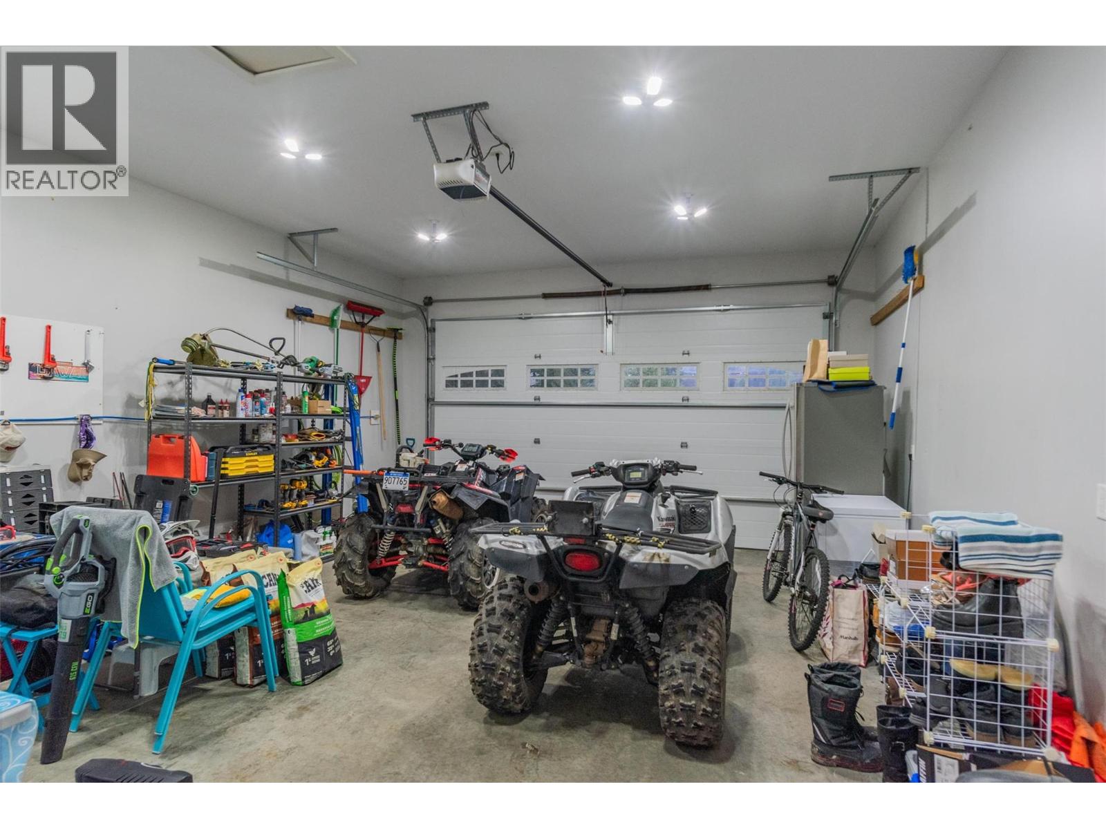 892 Waterloo Road, Castlegar