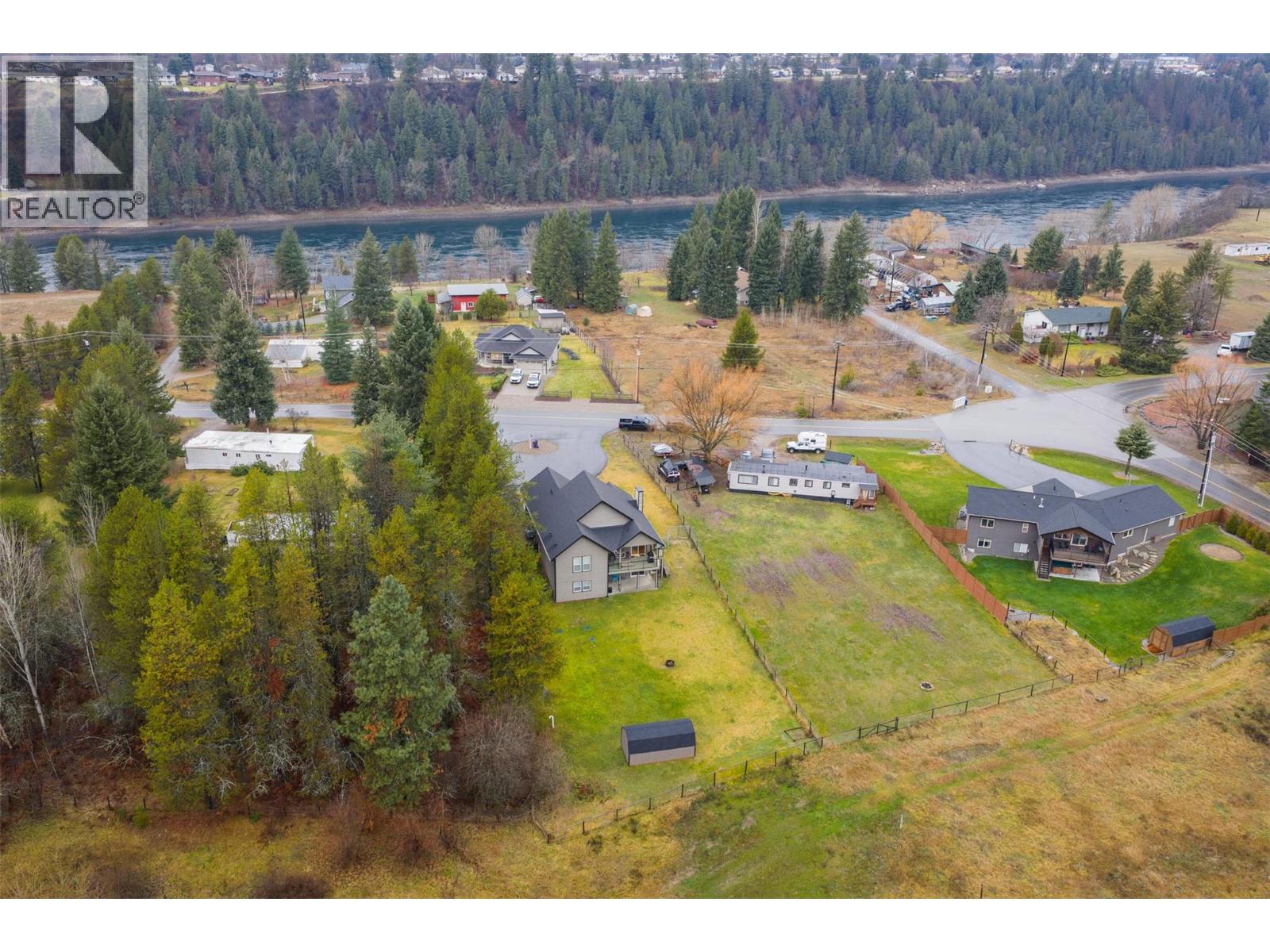 892 Waterloo Road, Castlegar