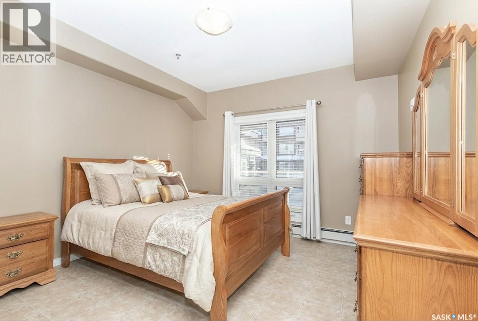 Single Family House Low rise for Sale in   Heritage VIEW Saskatoon 