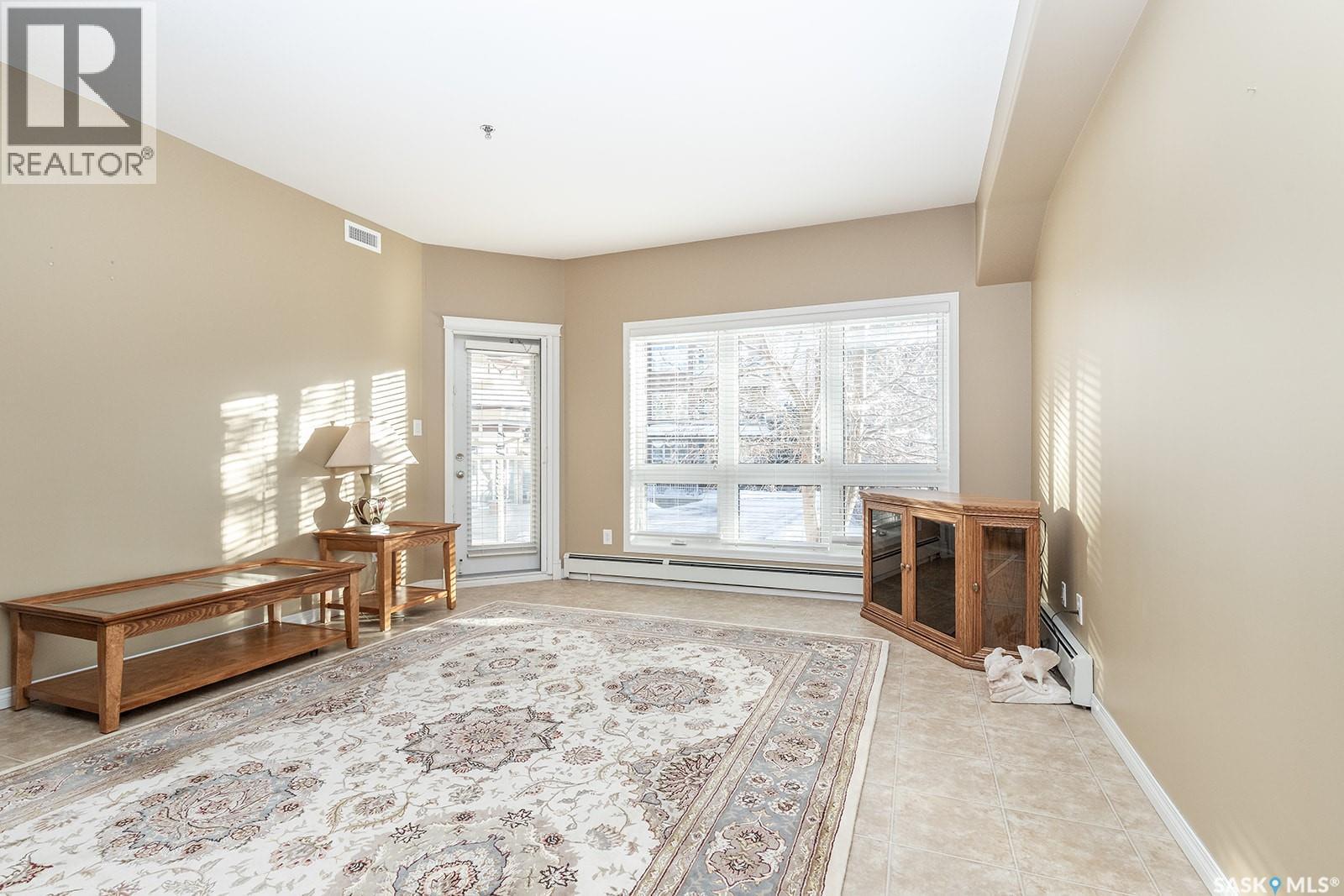 Single Family House Low rise for Sale in   Heritage VIEW Saskatoon 