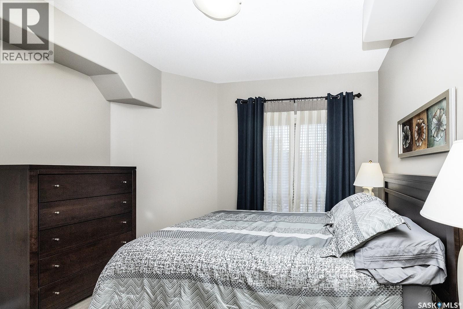 Single Family House Low rise for Sale in   Heritage VIEW Saskatoon 