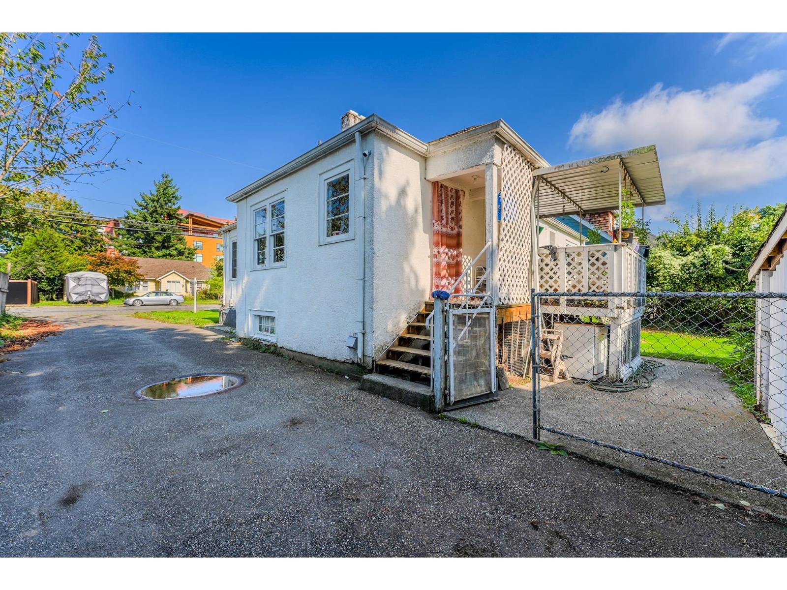 46220 MAPLE AVENUE, Chilliwack Proper East, Chilliwack